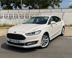 Ford Mondeo IV [2014 - Prezent] Vignale 2.0 Hybrid 2018