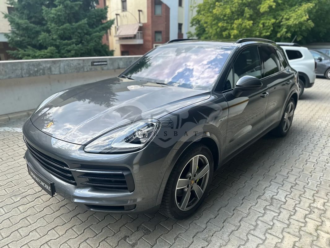 Porsche Cayenne 2022