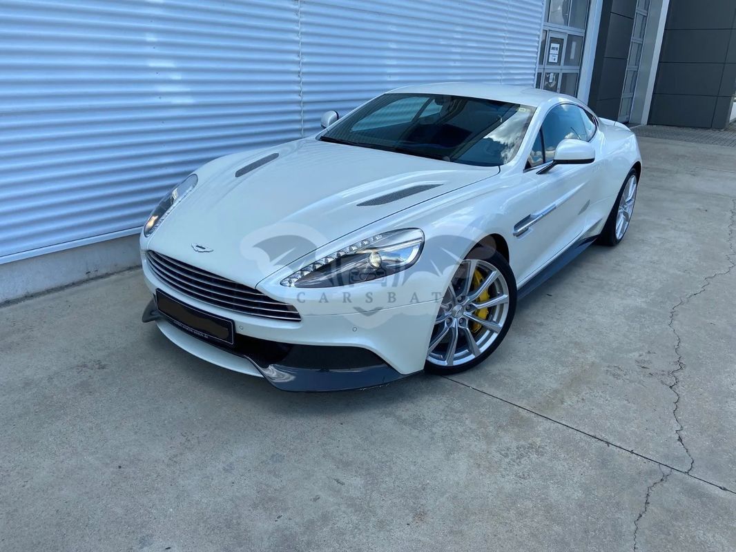 Aston Martin Vanquish 2016