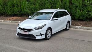 Kia Ceed 1.6 CRDi (48V Mild-Hybrid) Vision 2022
