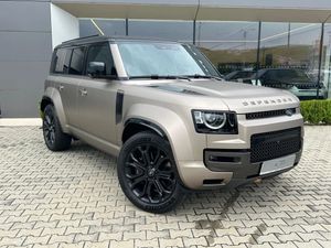Land Rover Defender 2025