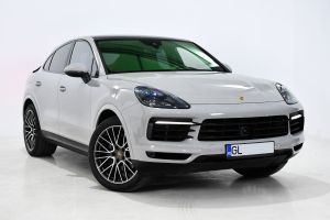 Porsche Cayenne Standard 2020