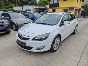 Opel Astra 1.7 CDTI DPF ecoFLEX Sports TourerStart/Stop 105g Innovation 2012