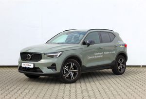 Volvo XC40 B4 AT FWD MHEV Ultimate Dark 2025