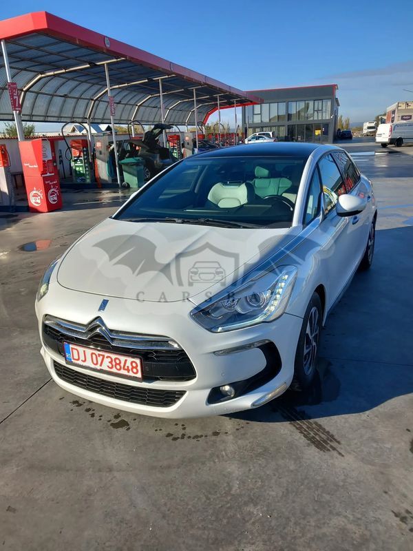 Citroën DS5 BlueHDi 120 SoChic 2013