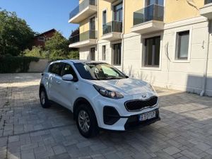 Kia Sportage V [2021 - Prezent] 1.6 GDI 6MT 4x2 Style 2021