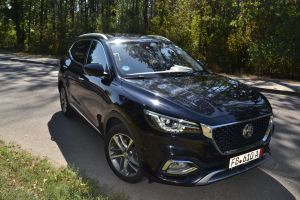 MG EHS 1.5T-GDI PHEV Luxury 2022