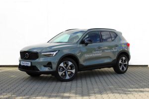 Volvo XC40 B4 AT FWD MHEV Ultimate Dark 2025