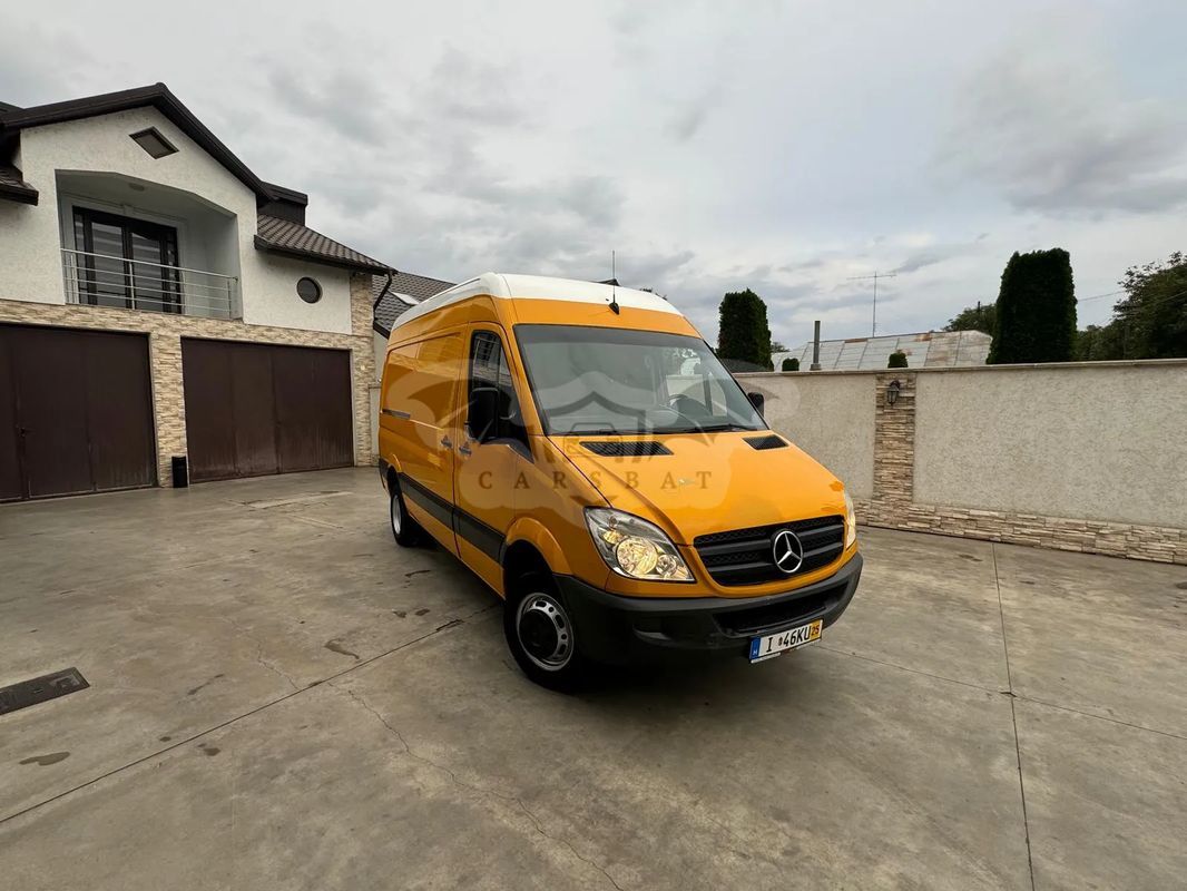 Mercedes-Benz Sprinter 2011