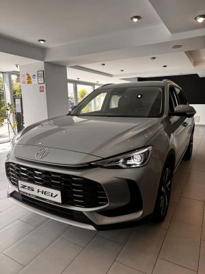 MG ZS 2025