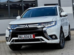 Mitsubishi Outlander 2.4 4WD Plug-In Hybrid Plus 2021
