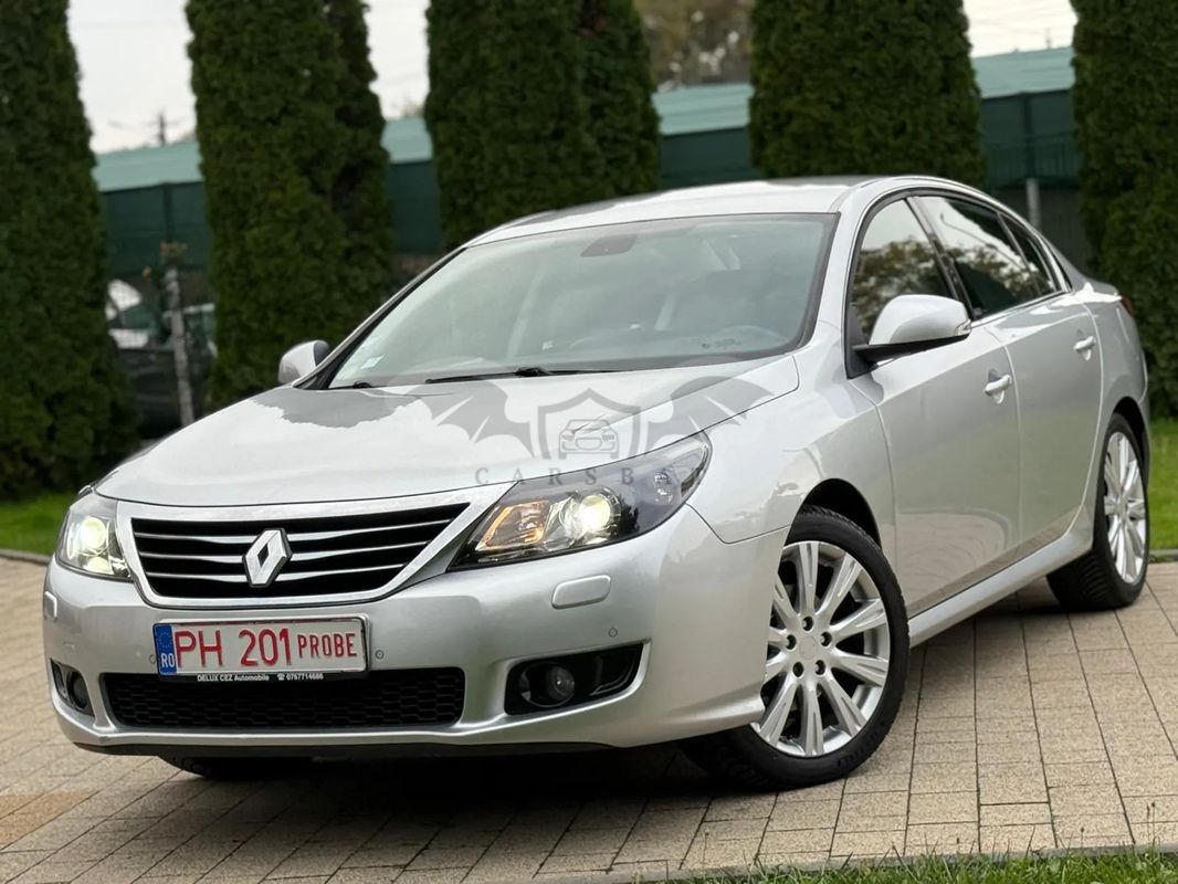 Renault Latitude (SM5) 2.0 dCi Initiale Aut. 2011