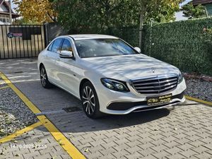 Mercedes-Benz E W213 [2016 - 2023] 300 9G-TRONIC Exclusive 2019