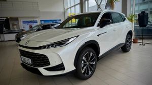 MG HS 2025