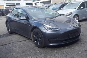 Tesla Model 3 Langstreckenbatterie Allradantrieb Dual Motor 2021