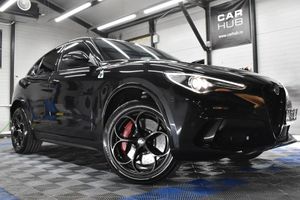 Alfa Romeo Stelvio 2.9 V6 Turbo AWD AT8 Quadrifoglio 2021