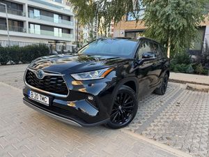 Toyota Highlander III [2020 - Prezent] 2.5 L Hybrid Dynamic Force 248CP Luxury Metallic 2023