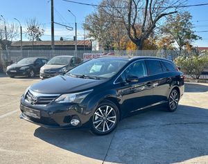 Toyota Avensis Combi 2.0 D-4D Comfort 2013