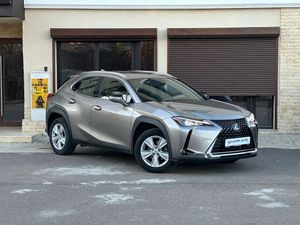 Lexus UX 250h Business Edition 2021