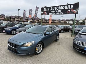 Volvo V40 II [2012 - Prezent] Cross Country D2 Momentum 2014