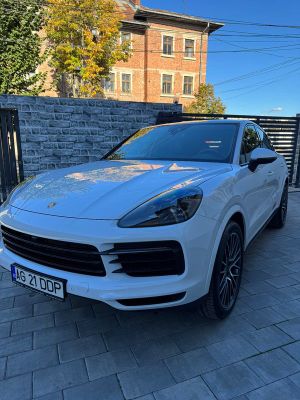 Porsche Cayenne Standard 2020