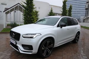 Volvo XC90 II [2015 - Prezent] B5 MHEV AWD 5 locuri R-Design 2023