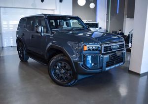 Toyota Land Cruiser 2.8l D-4D 204 CP A/T 7 locuri Luxury AVS Brown 2025
