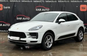 Porsche Macan Standard 2021