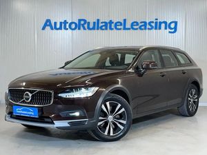 Volvo V90 V90CC B4 MHEV AT AWD Core 2021
