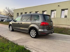 Volkswagen Sharan II [2010 - Prezent] 2.0 TDI BlueMotion Technology Comfortline 2011