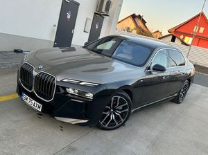 BMW 7 Series G70 [2022-Prezent] 2024