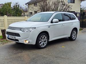 Mitsubishi Outlander 2014