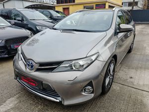 Toyota Auris 1.8 L VVT-i Hybrid Sol 2015