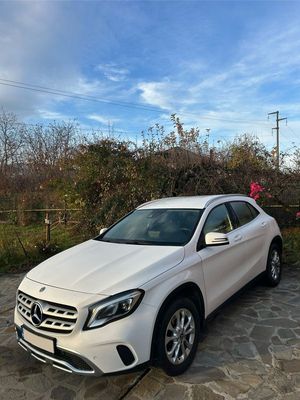 Mercedes-Benz GLA 180 7G-DCT 2019