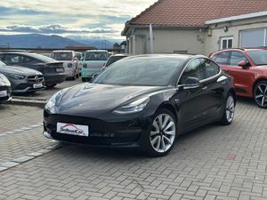 Tesla Model 3 Langstreckenbatterie Allradantrieb Dual Motor 2020
