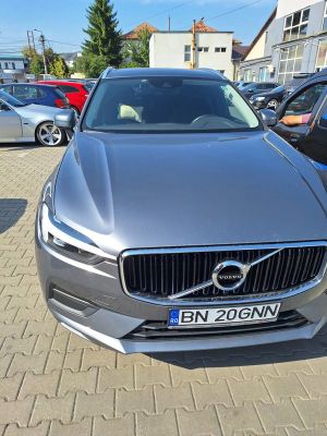 Volvo XC60 B5 AWD Momentum 2021