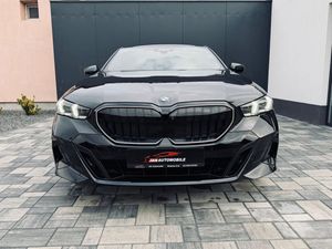 BMW 5 Series 520d AT MHEV 2024