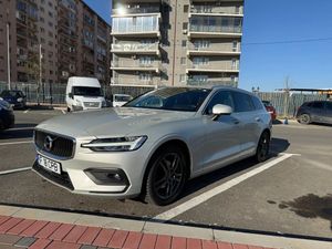 Volvo V60 II [2018 - Prezent] D3 Geartronic Momentum Pro 2019
