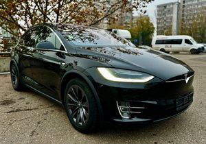 Tesla Model X 2018