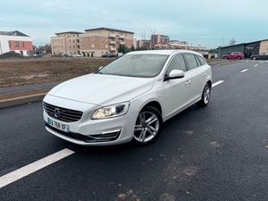 Volvo V60 I [2010 - 2018] D5 Geartronic Summum 2016