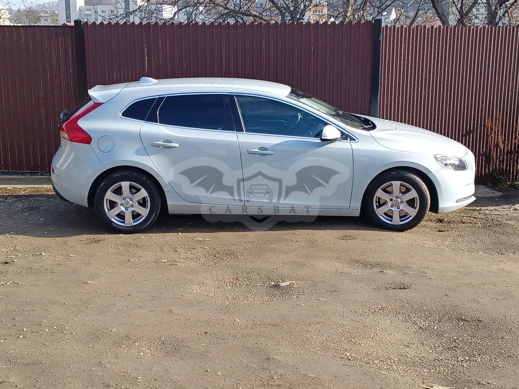Volvo V40 II [2012 - Prezent] D3 Geartronic Momentum 2013