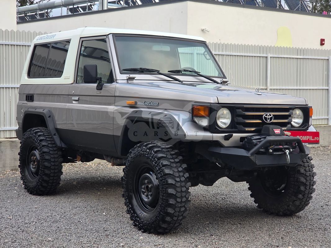Toyota Land Cruiser 2000