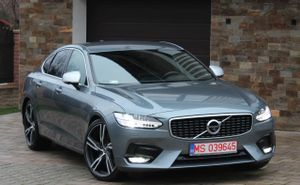 Volvo S90 D5 AWD Geartronic R Design 2018