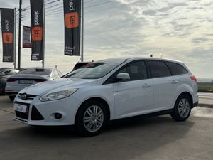 Ford Focus MK3 [2010 - 2018] Turnier 1.6 TDCi ECOnetic 88g Start-Stopp-Sy Titanium 2013