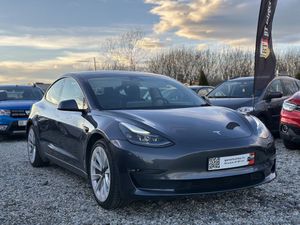 Tesla Model 3 Langstreckenbatterie Allradantrieb Dual Motor 2021