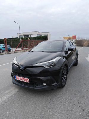 Toyota C-HR Hybrid Business-Edition 2017