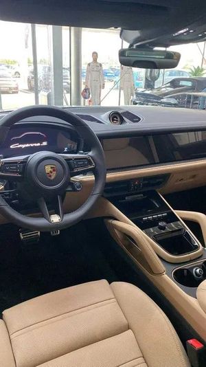 Porsche Cayenne 2024