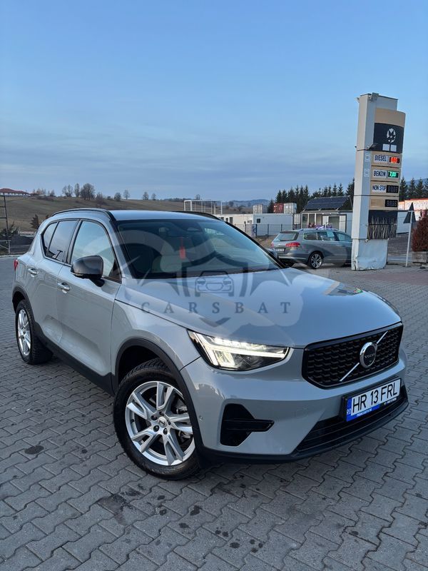 Volvo XC40 B3 AT FWD MHEV Core 2025