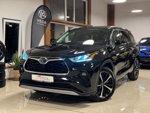 Toyota Highlander III [2020 - Prezent] 2.5 L Hybrid Dynamic Force 248CP Luxury Pearly 2021