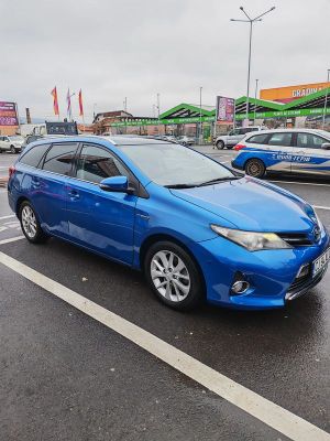 Toyota Auris II [2012 - 2018] 1.8 L VVT-i TS Hybrid Sol+ 2014